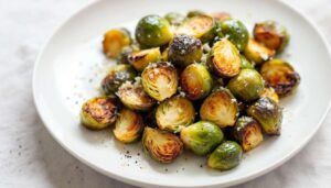 Fondants, dorés, croustillants : ces choux de Bruxelles au four ne ressemblent plus à ceux de votre enfance